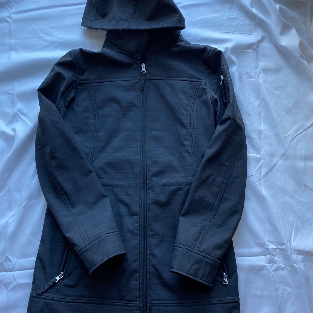 Free country rain jacket size small